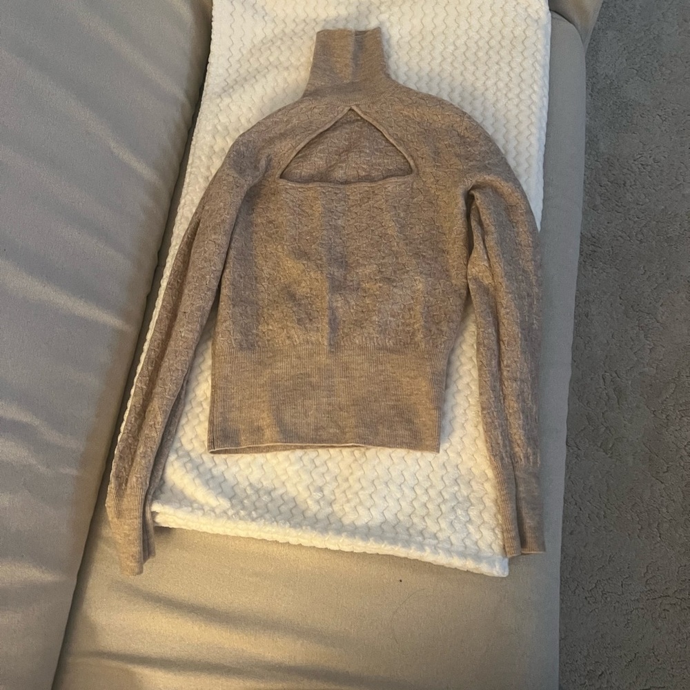 Zara small beige turtleneck crop top with chest opening